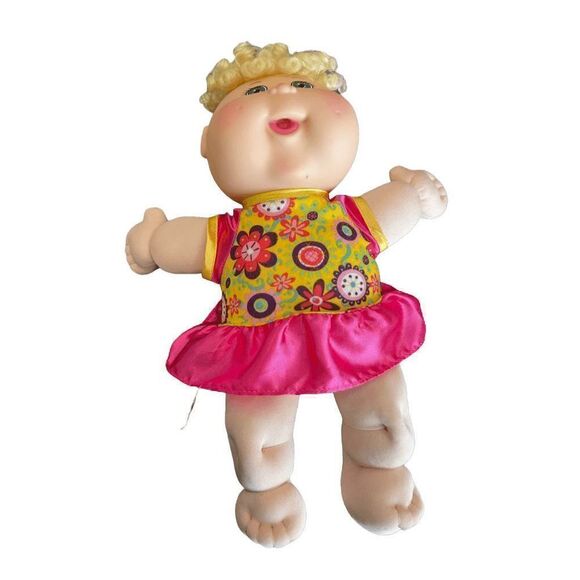 Cabbage Patch Kid Dolls - Picture 1 of 9